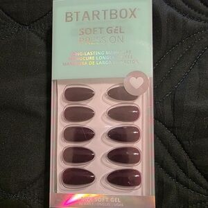 BTArtbox Press On Nails Short - Poison Potion, Dark Purple Almond